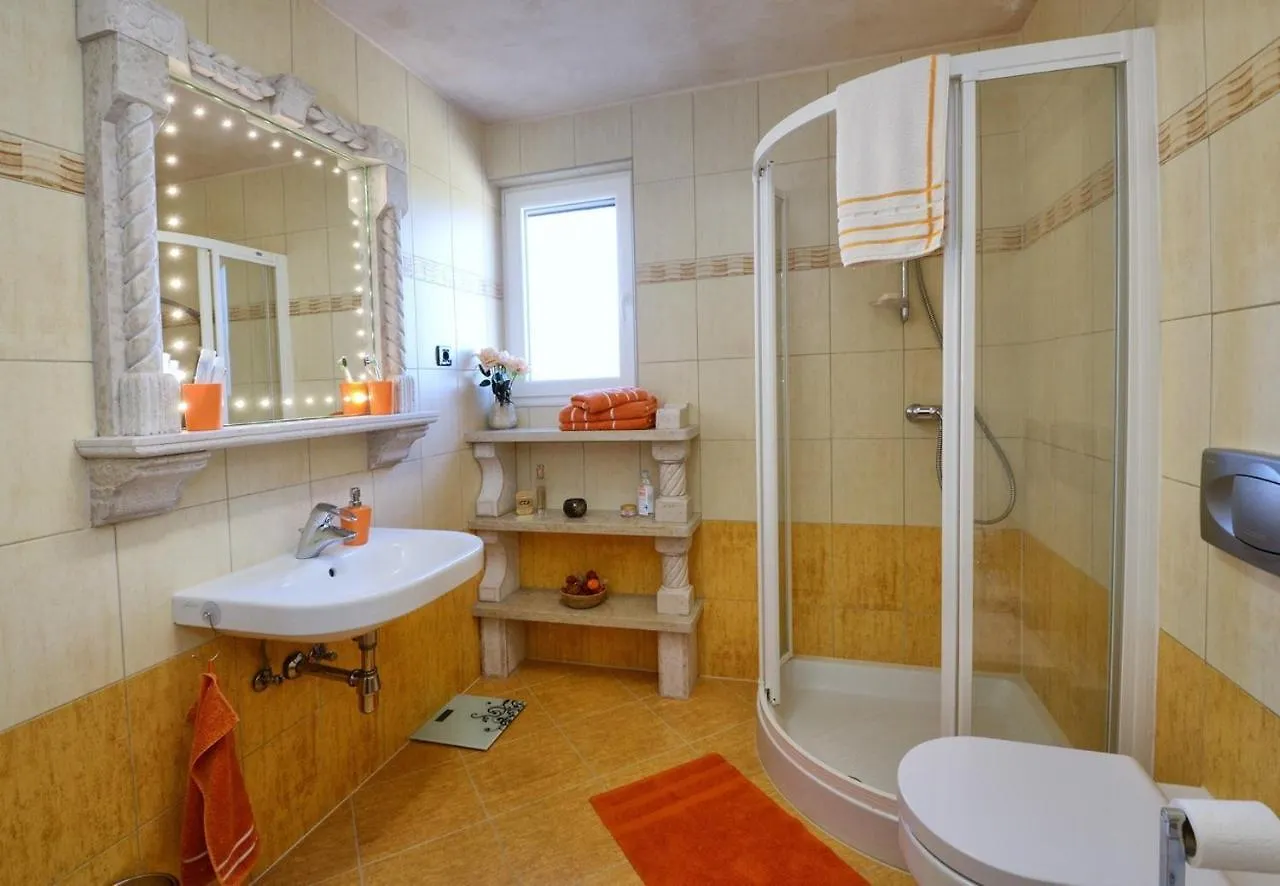 Villa Bianca Tar-Vabriga 0*,